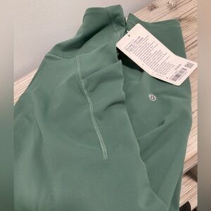 NWT Lululemon Wunder HR with pockets